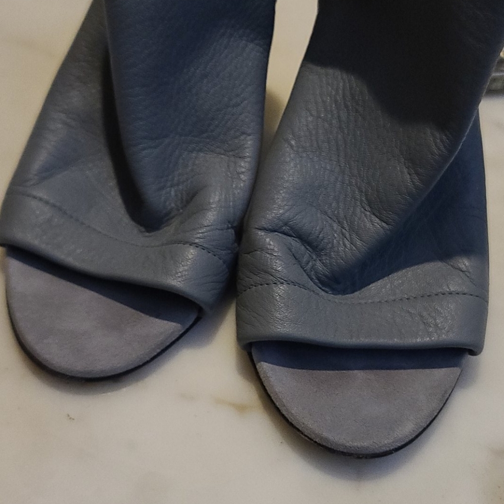 Authentic Balenciaga IT35 Gray lambskin - Picture 4 of 8